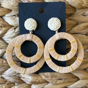Beige and Gold Circular Earrings
